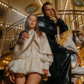 «Силуэт» Вани Дмитриенко и Ани Пересильд: не про большие чувства, а про влюблённость в свою фантазию